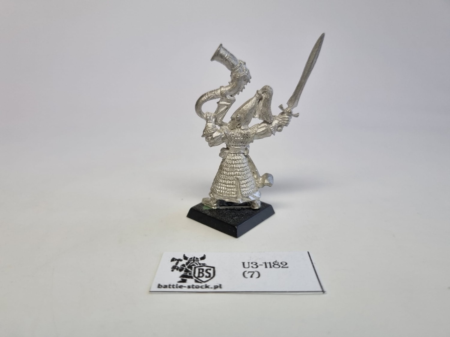 HE metal cmd model
