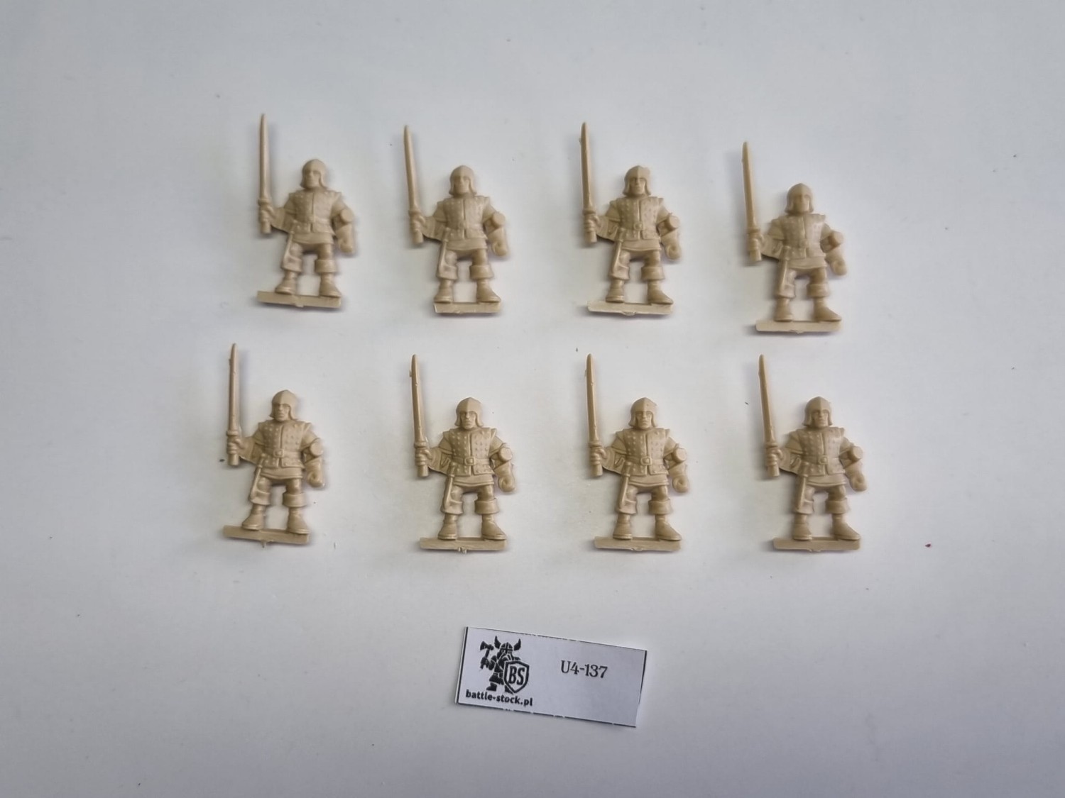 8x heroquest swordsman