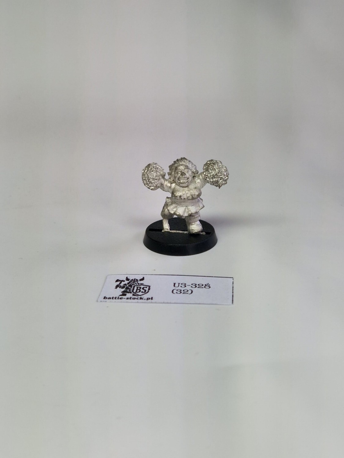 Blood bowl dwarf cheerleader