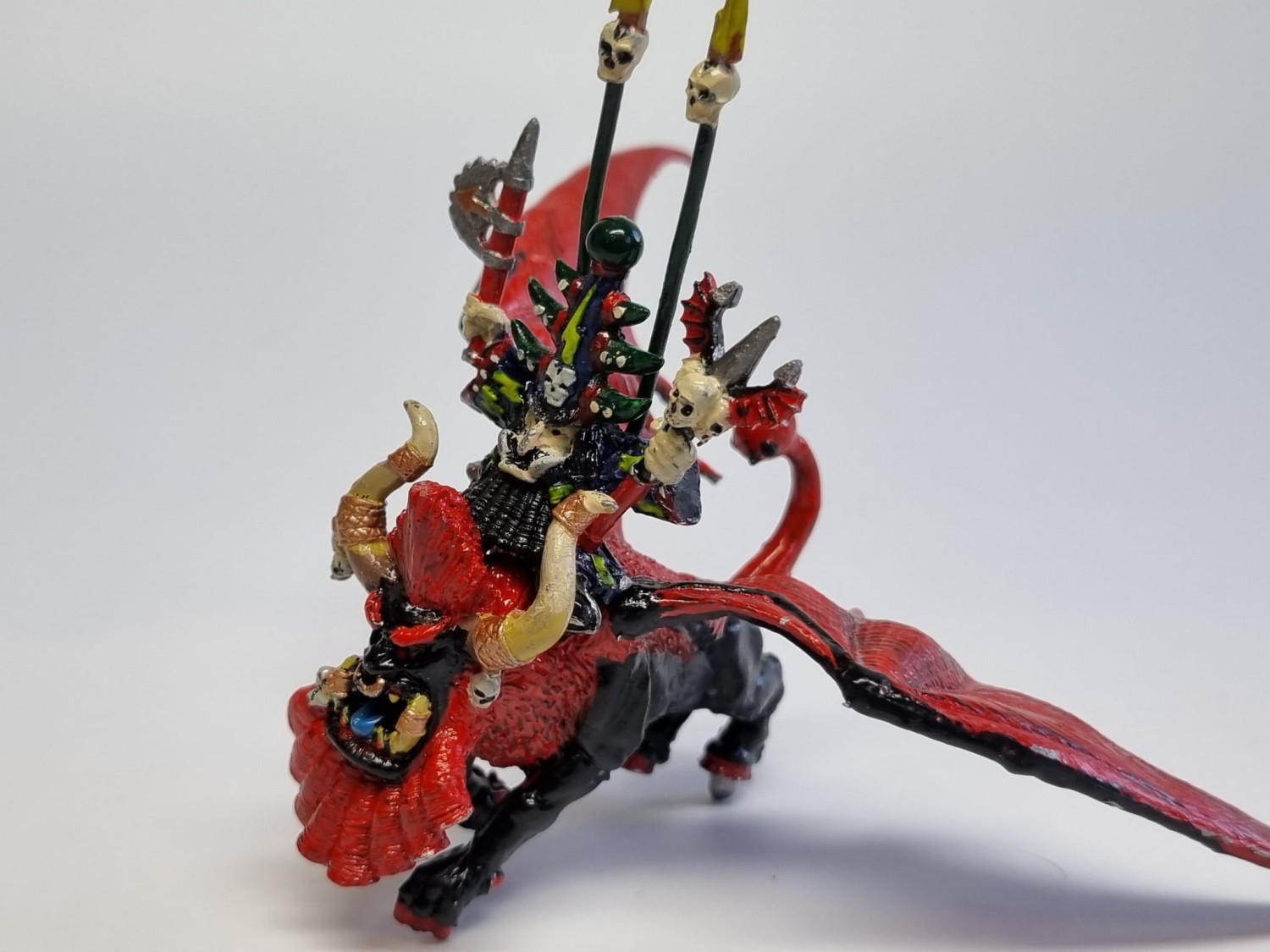 WFB chaos dwarf lamasu/taurus