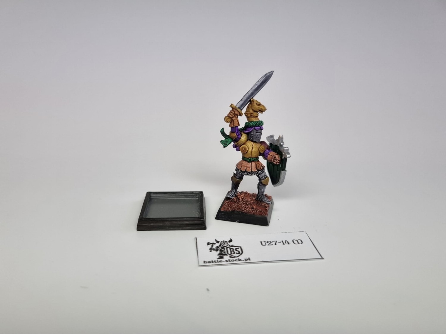 WFB Bretonia Paladin on foot