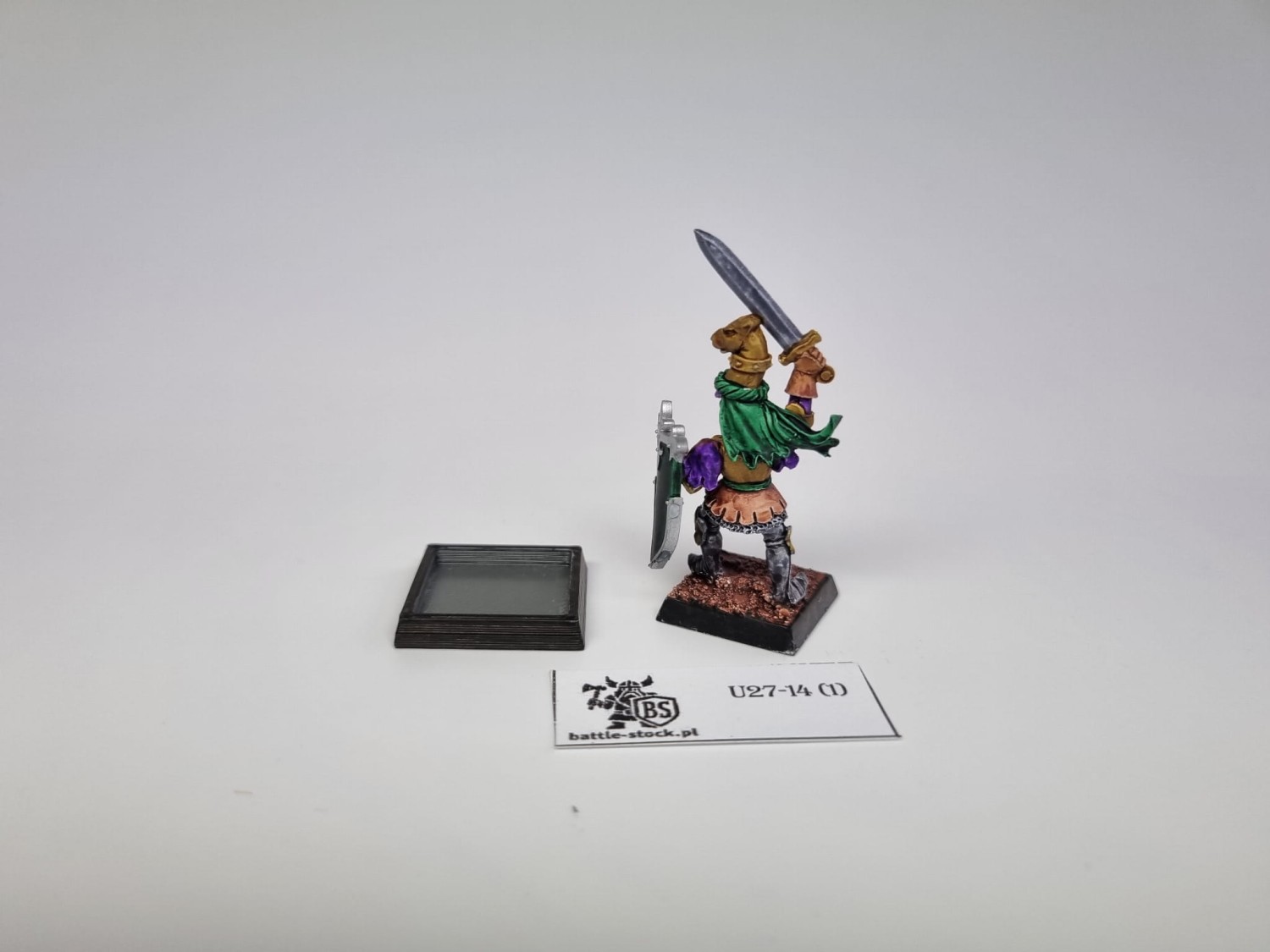 WFB Bretonia Paladin on foot