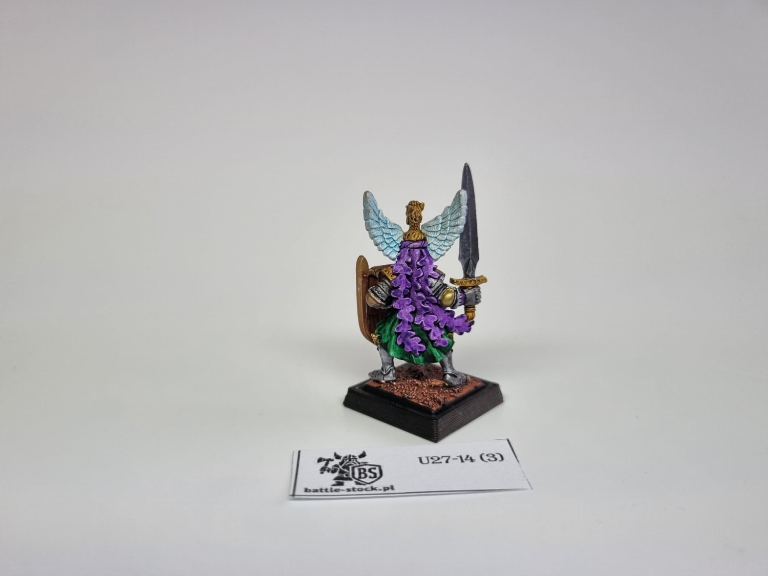 WFB Bretonia Paladin on foot