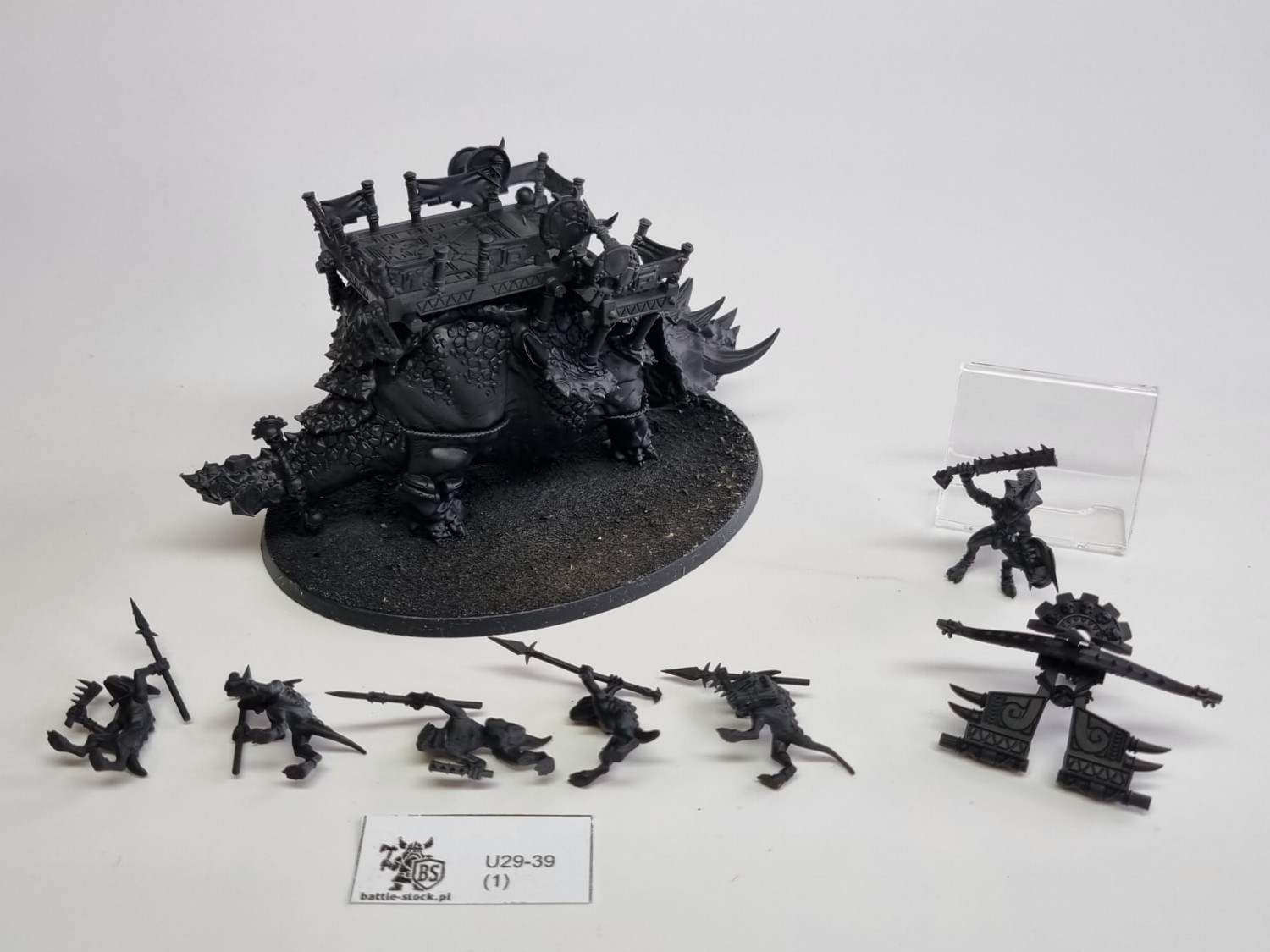 AoS seraphon stegadon z delikatnymi brakami