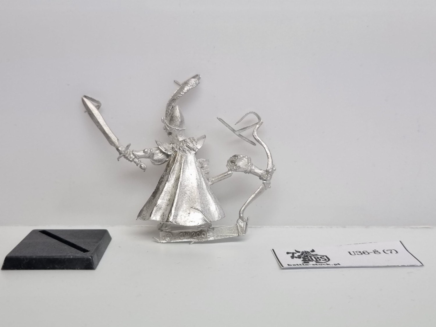 WFB HER: Classic High Elf Noble