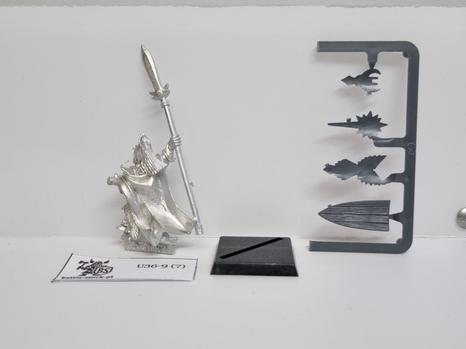 WFB HER: Classic High Elf Hero