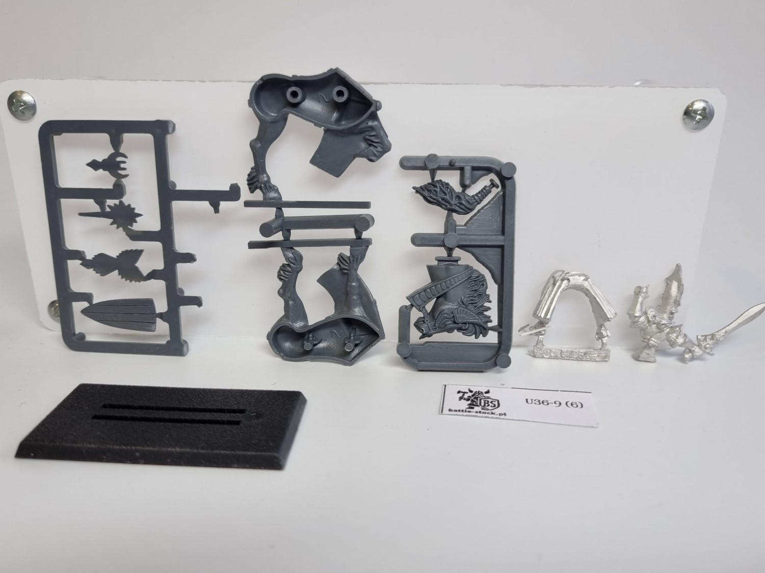 WFB HER: Classic High Elf Hero