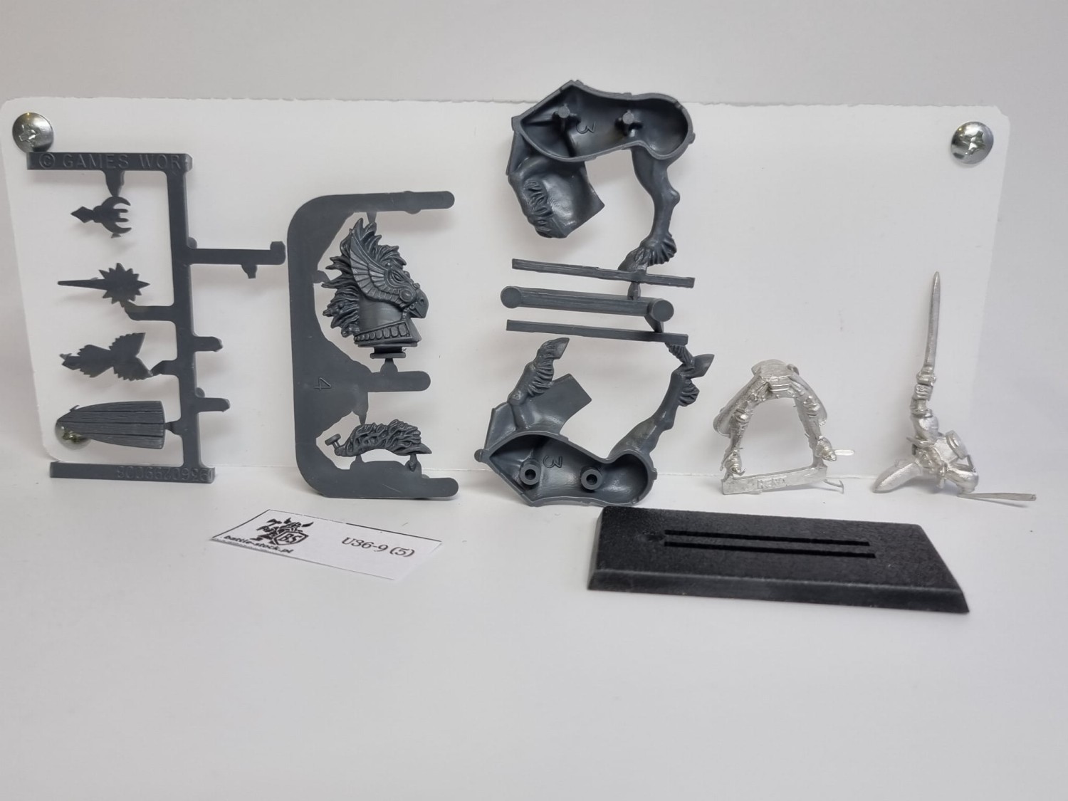 WFB HER: Classic High Elf Hero