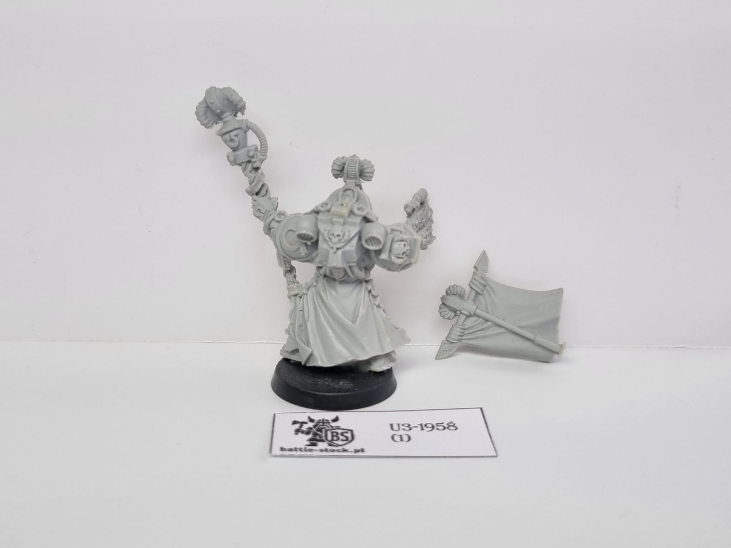 40k SM librarian finecast