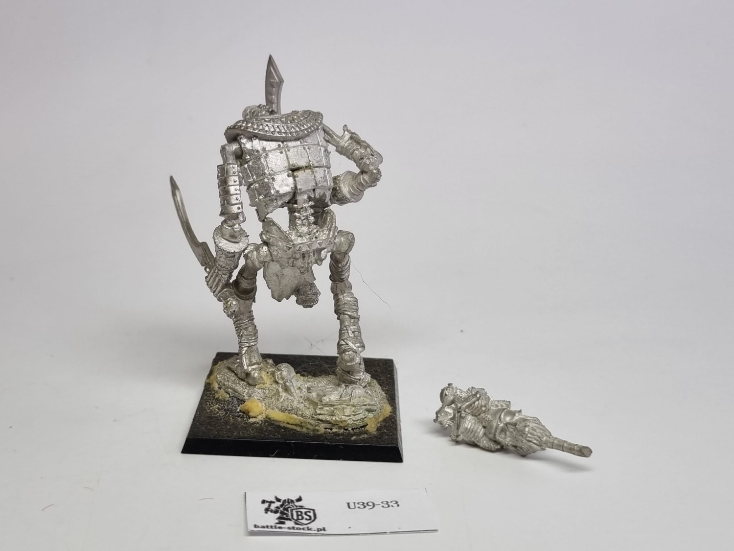 WFB TK bone giant