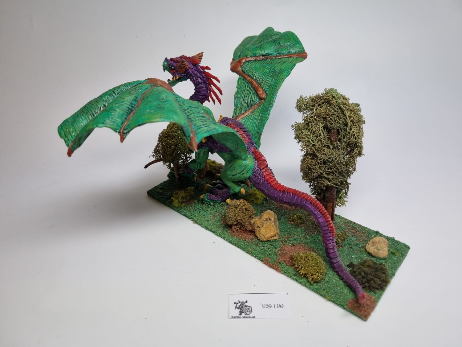 Harlequin great forest dragon
