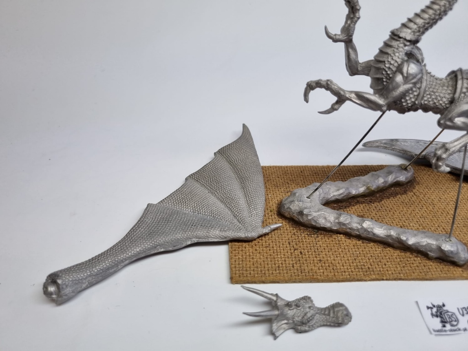 49-0124: Dragon with Howdah