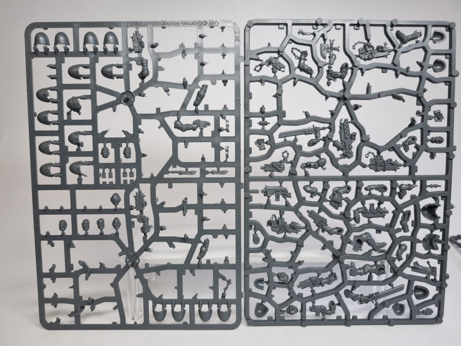 40k combat patrol black templars lekko konwertowany