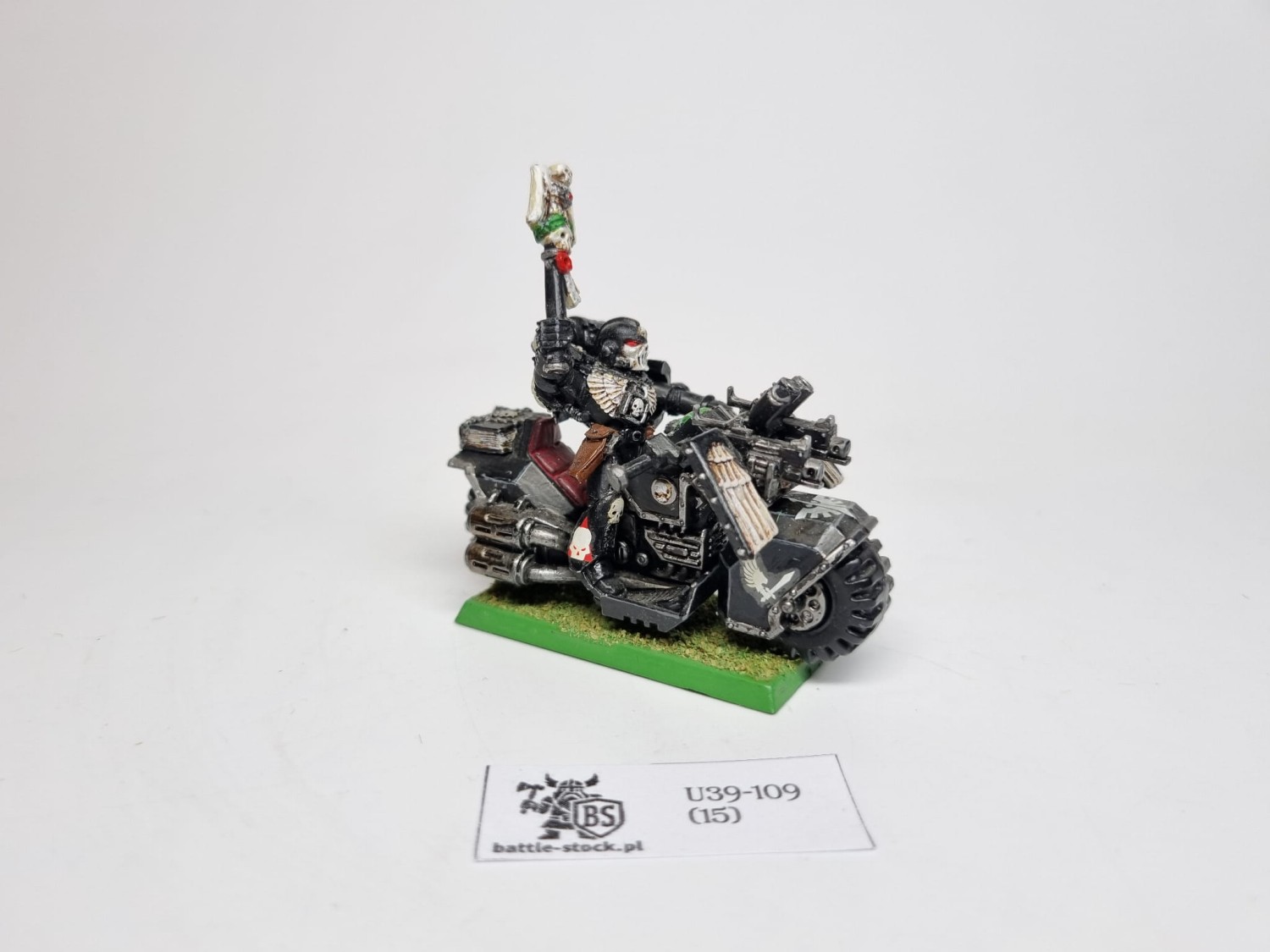 40k chaplain on bike M braki