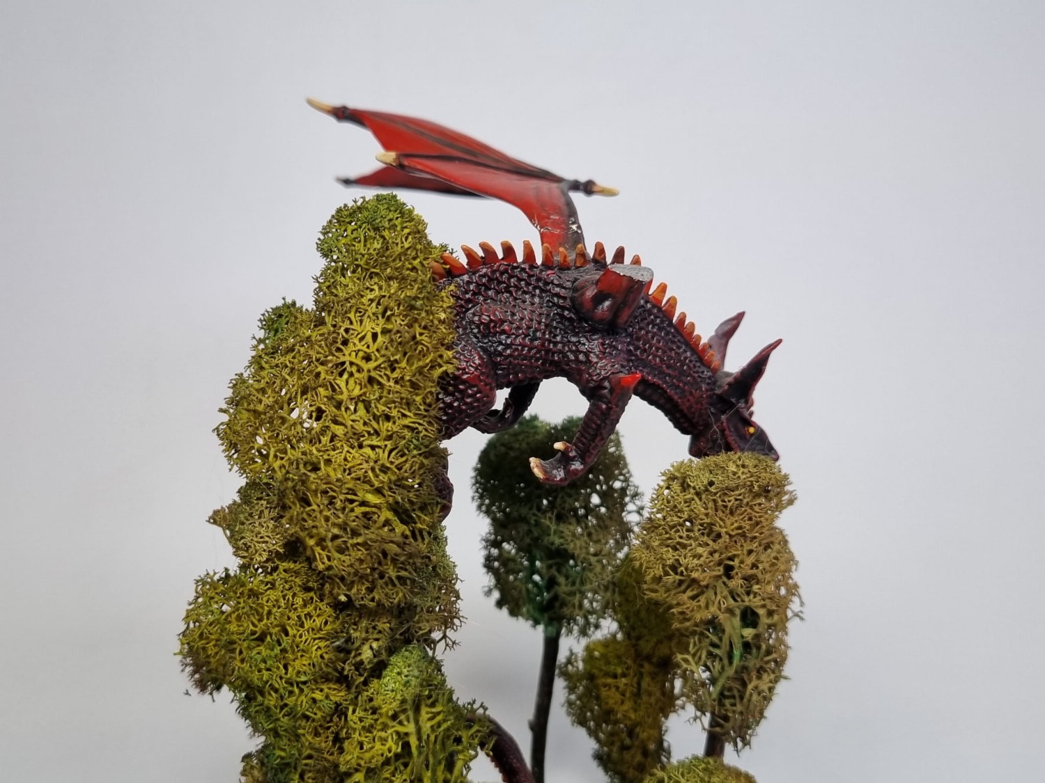 smok uszkodzony bez skrzydła