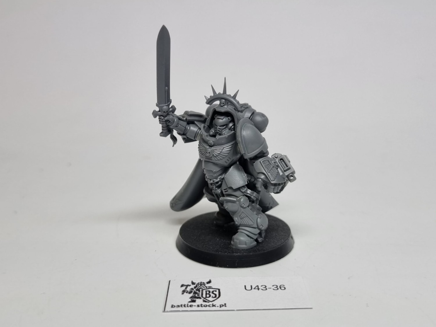 40k captain in gravis armour
