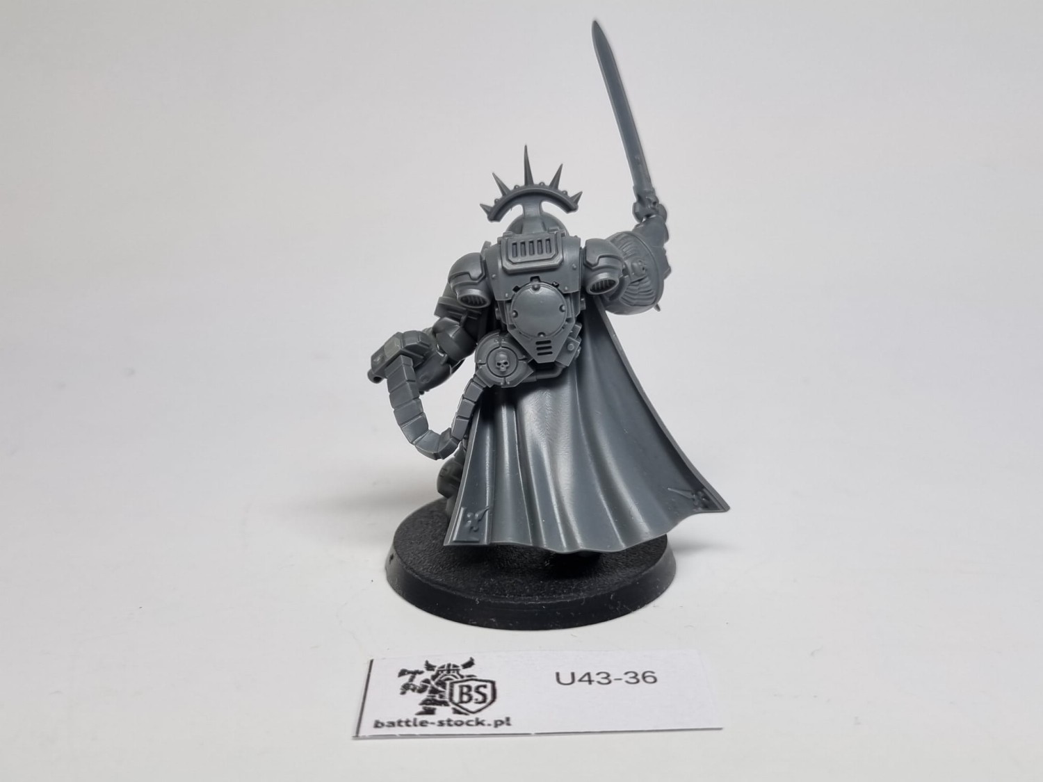 40k captain in gravis armour