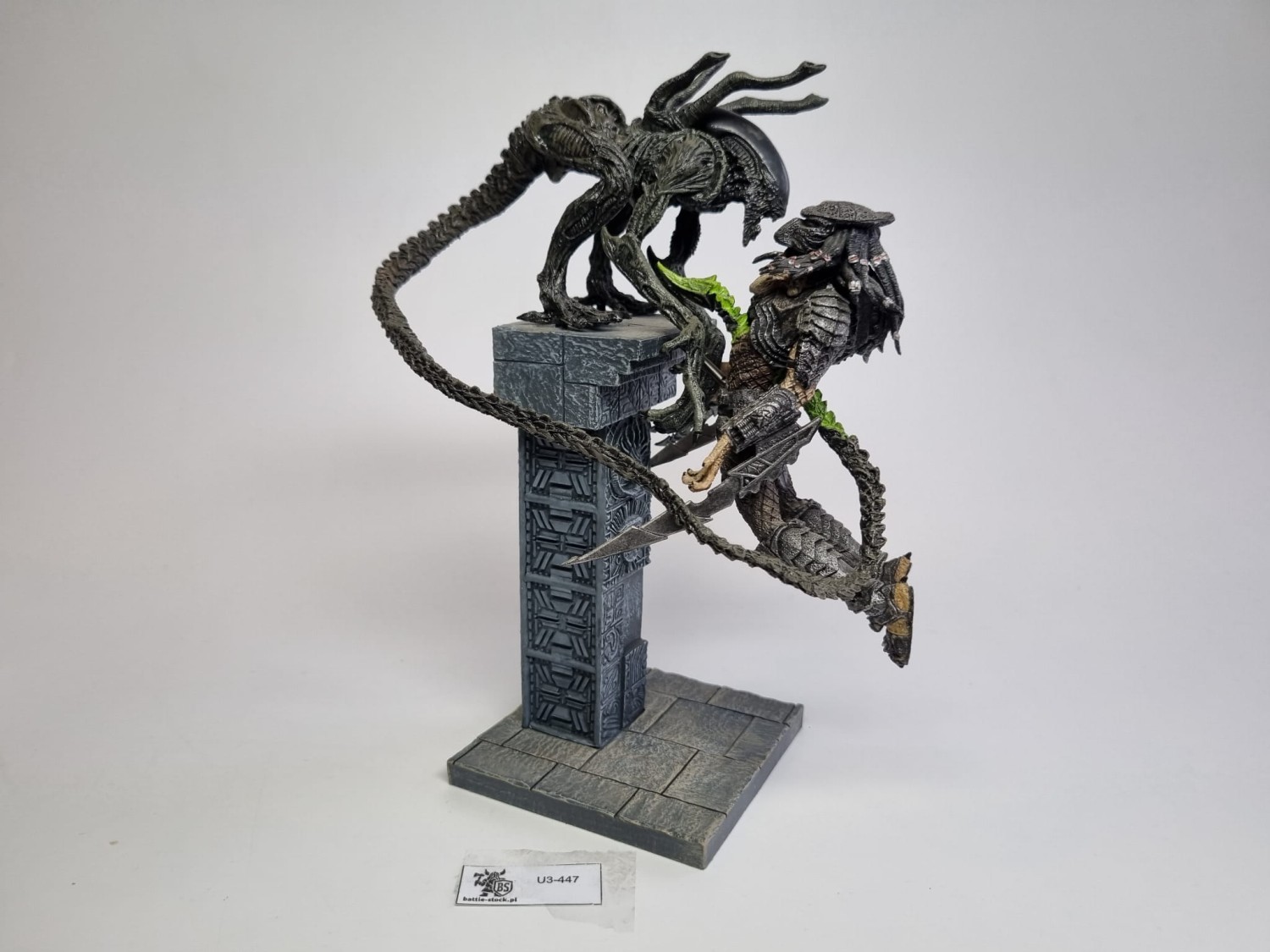 Mcfarlane 2005 alien vs predator diorama