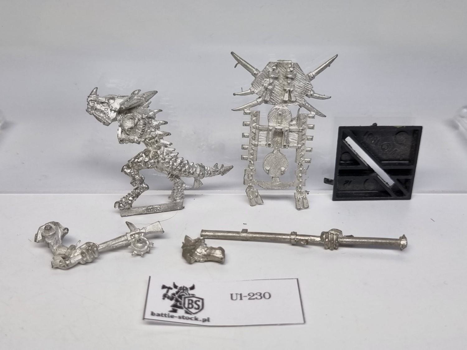 WFB Limitowany Lizardmen BSB (uszkodzony / wybrakowany)