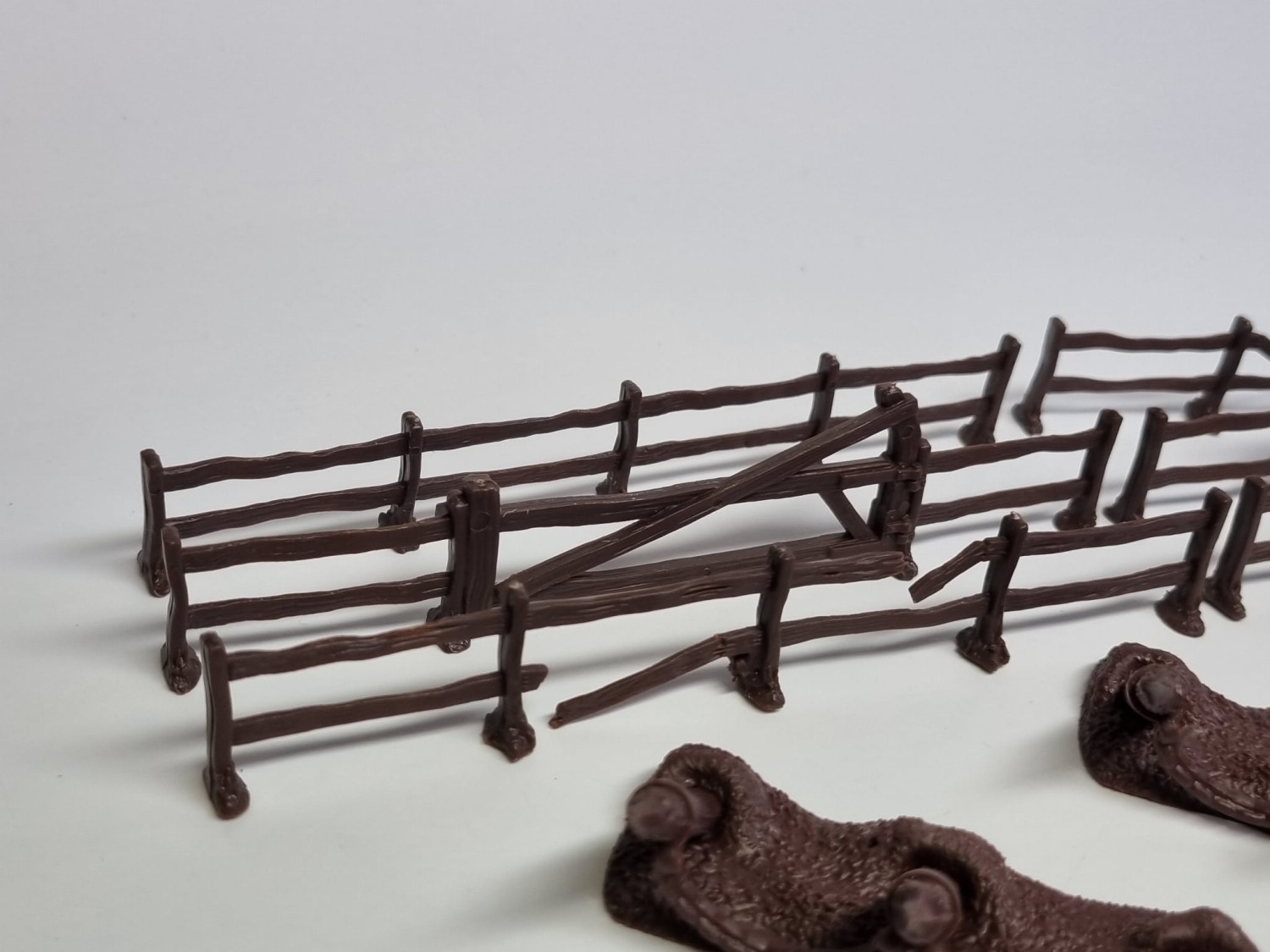 terrain crate fences