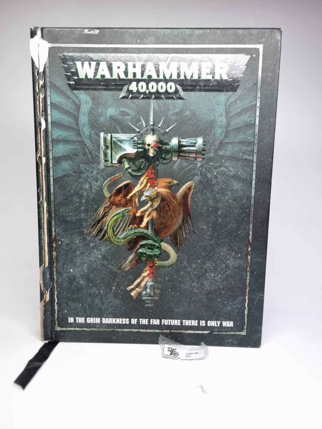 40k Rulebook mocno uszkodzona okładka