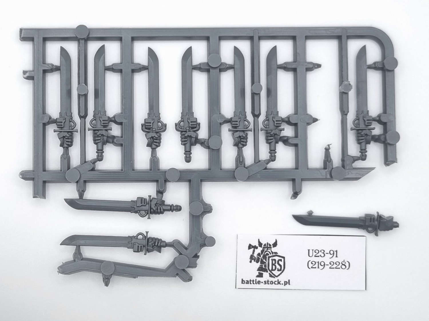 Bitsy Grey knights miecze