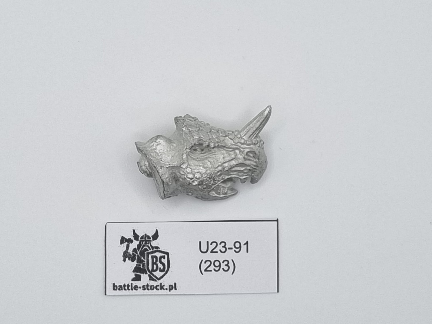 bits metal głowa stegadon