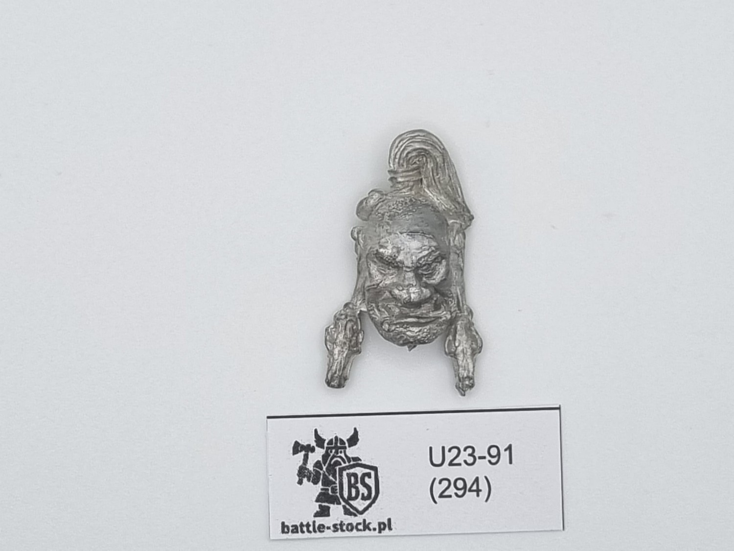 bits metal głowa gigant