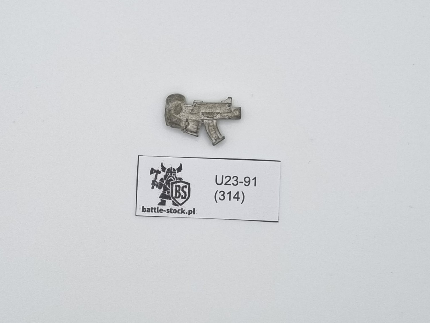 bits metal ork ręka