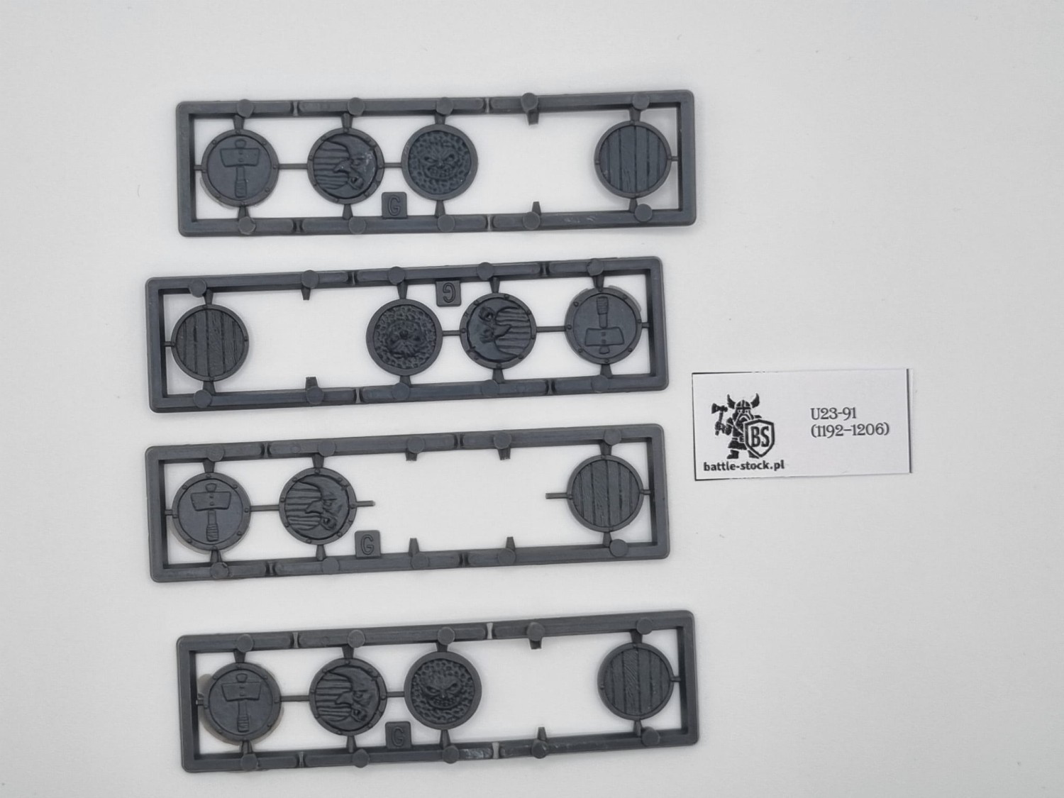 bitsy tarcze / shields fantasy armies