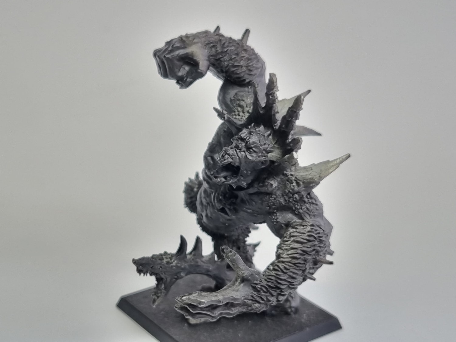 WFB chaos scyla Finecast lekkie uszkodzenia