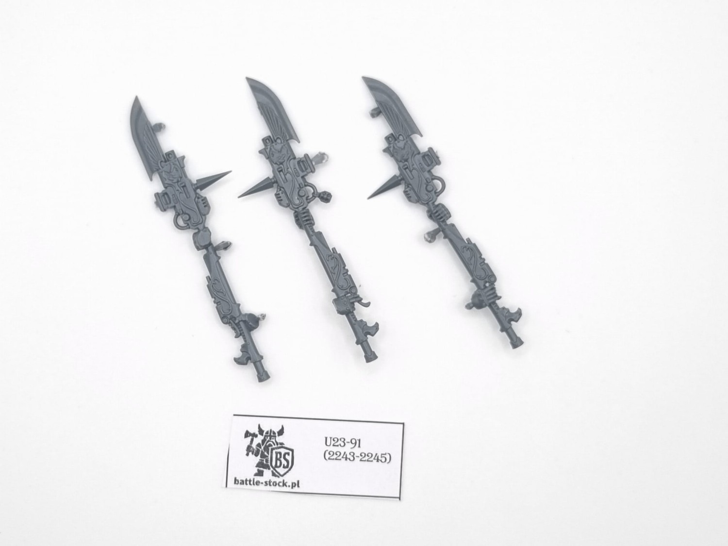 bitsy adeptus custodes spears