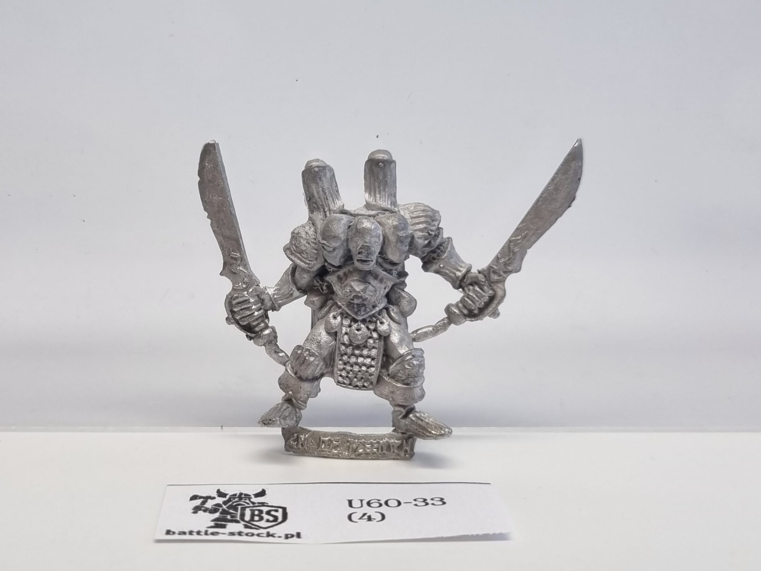 WFB chaos champion (uszkodzona końcówka miecza)