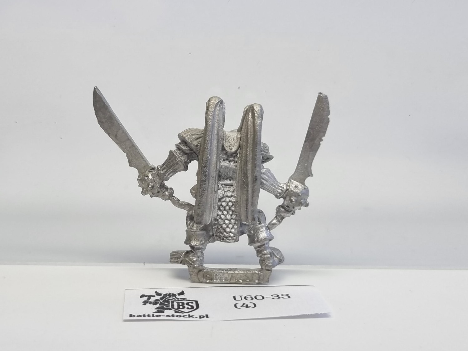 WFB chaos champion (uszkodzona końcówka miecza)