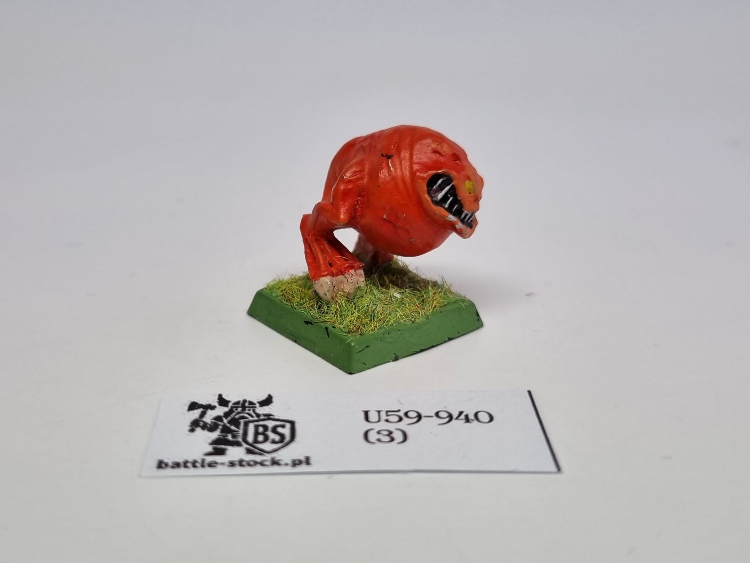 WFB squig M