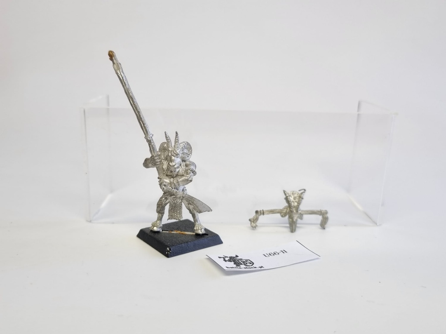 WFB beastmen sztandar
