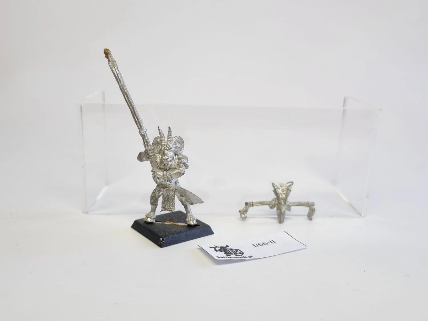 WFB beastmen sztandar