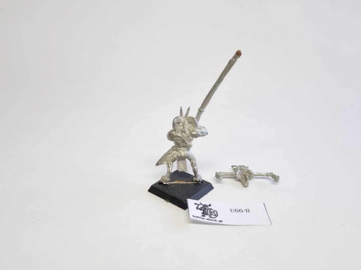 WFB beastmen sztandar