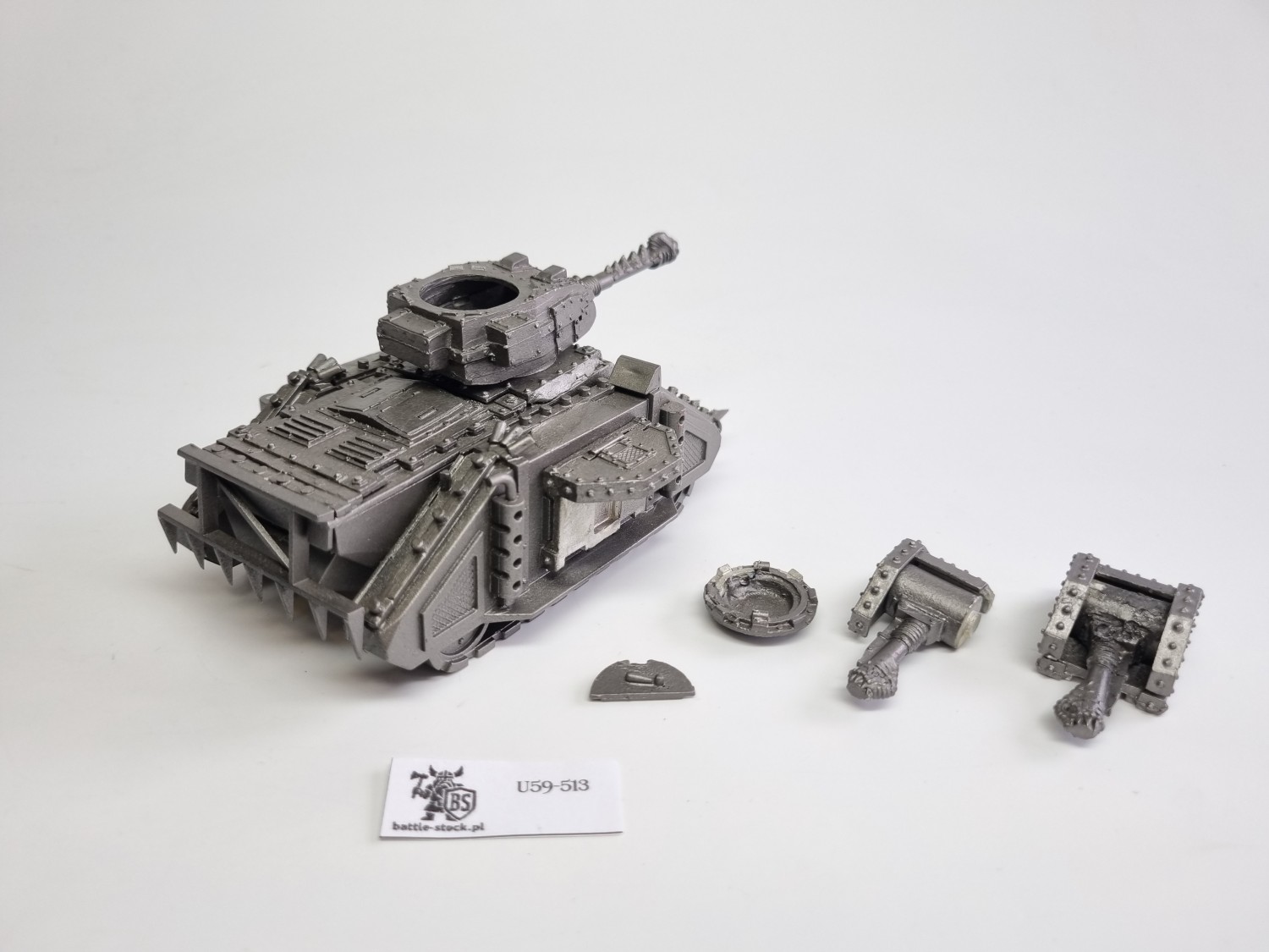 40k csm predator z etalowymi elementami