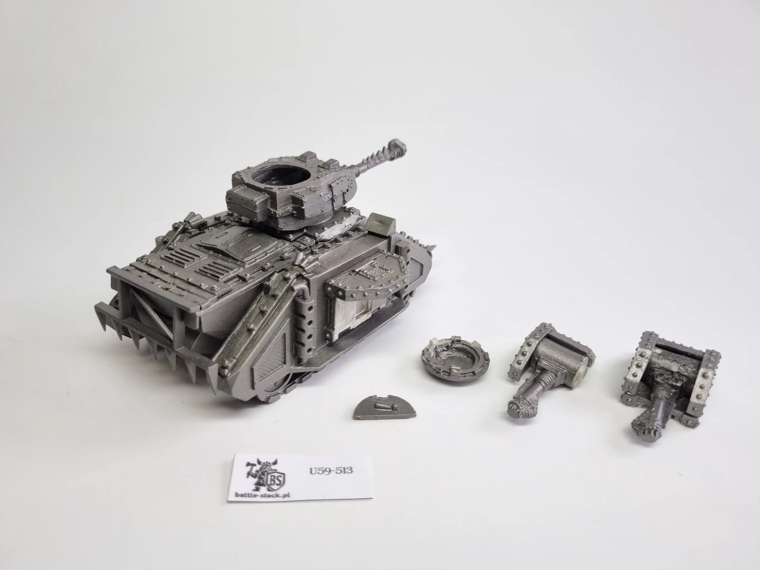 40k csm predator z etalowymi elementami