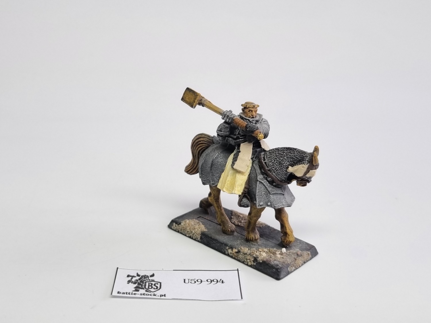 WFB Luthor huss