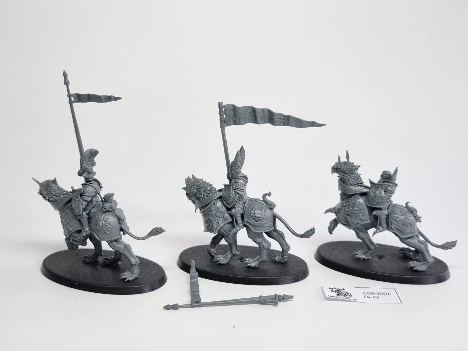 WFB demigryph knights