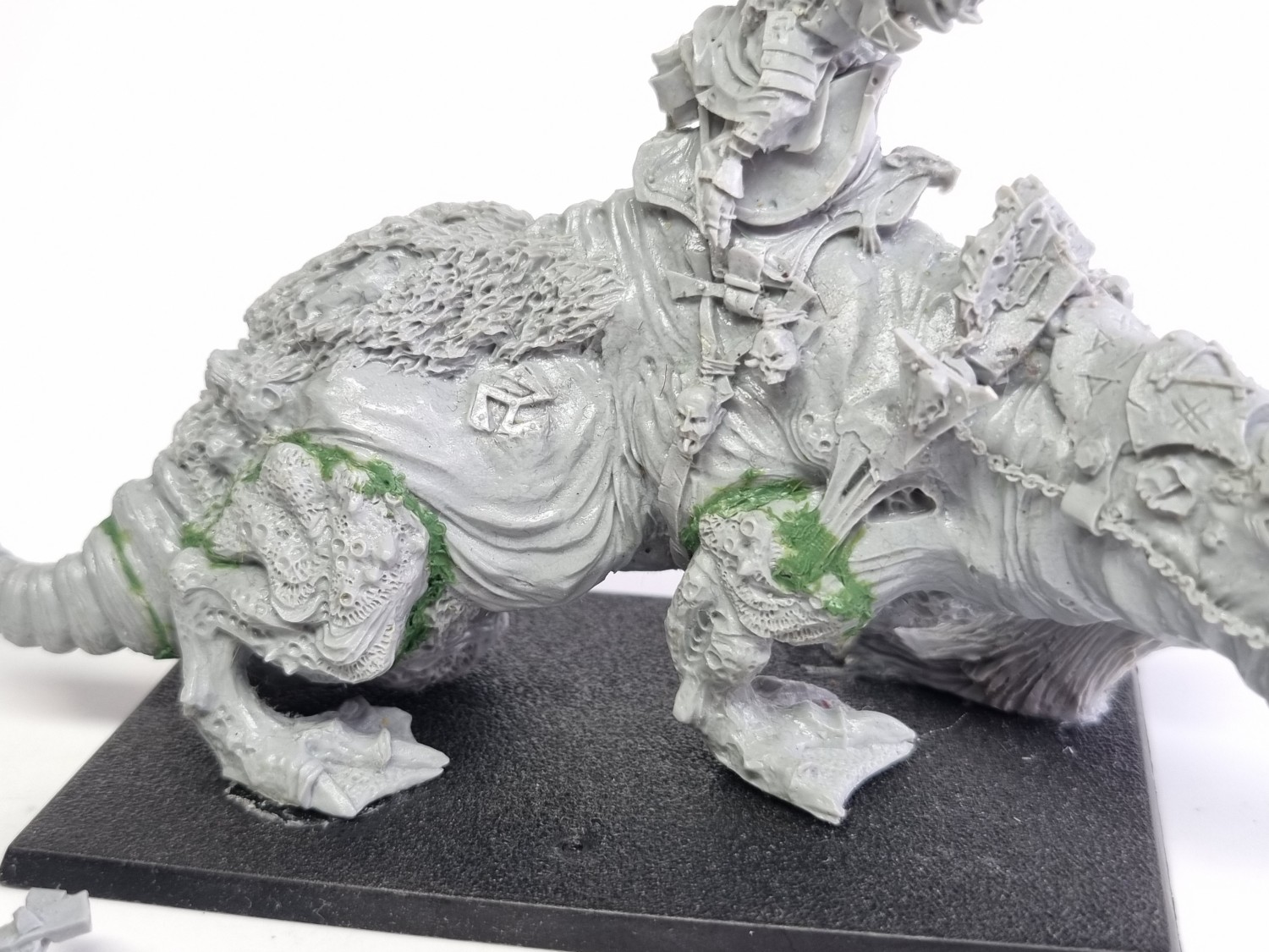 WFB skaven clawlord on brood horror uszkodzony / niekompletny