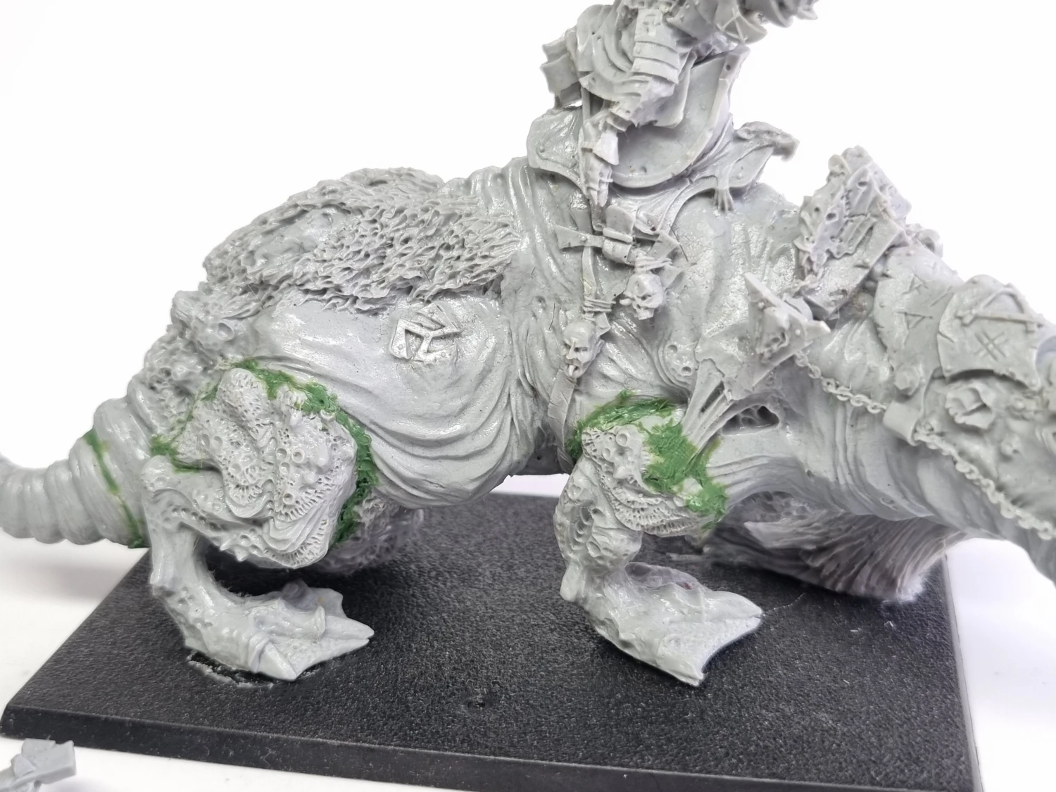 WFB skaven clawlord on brood horror uszkodzony / niekompletny