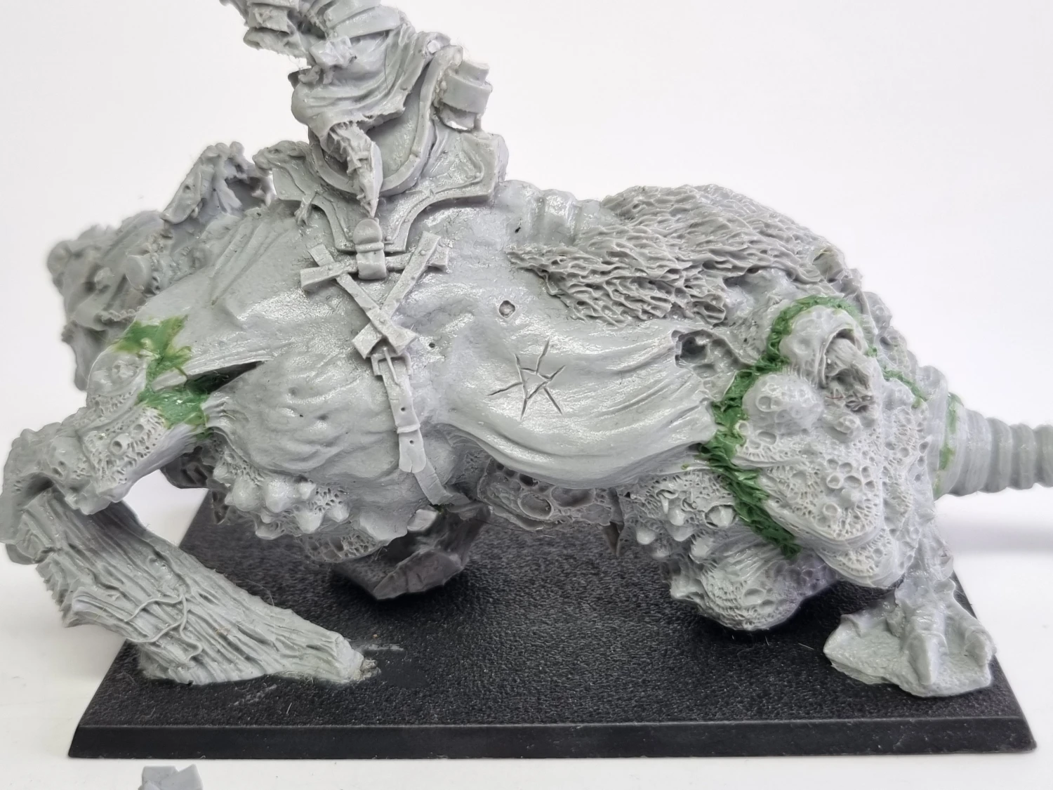 WFB skaven clawlord on brood horror uszkodzony / niekompletny