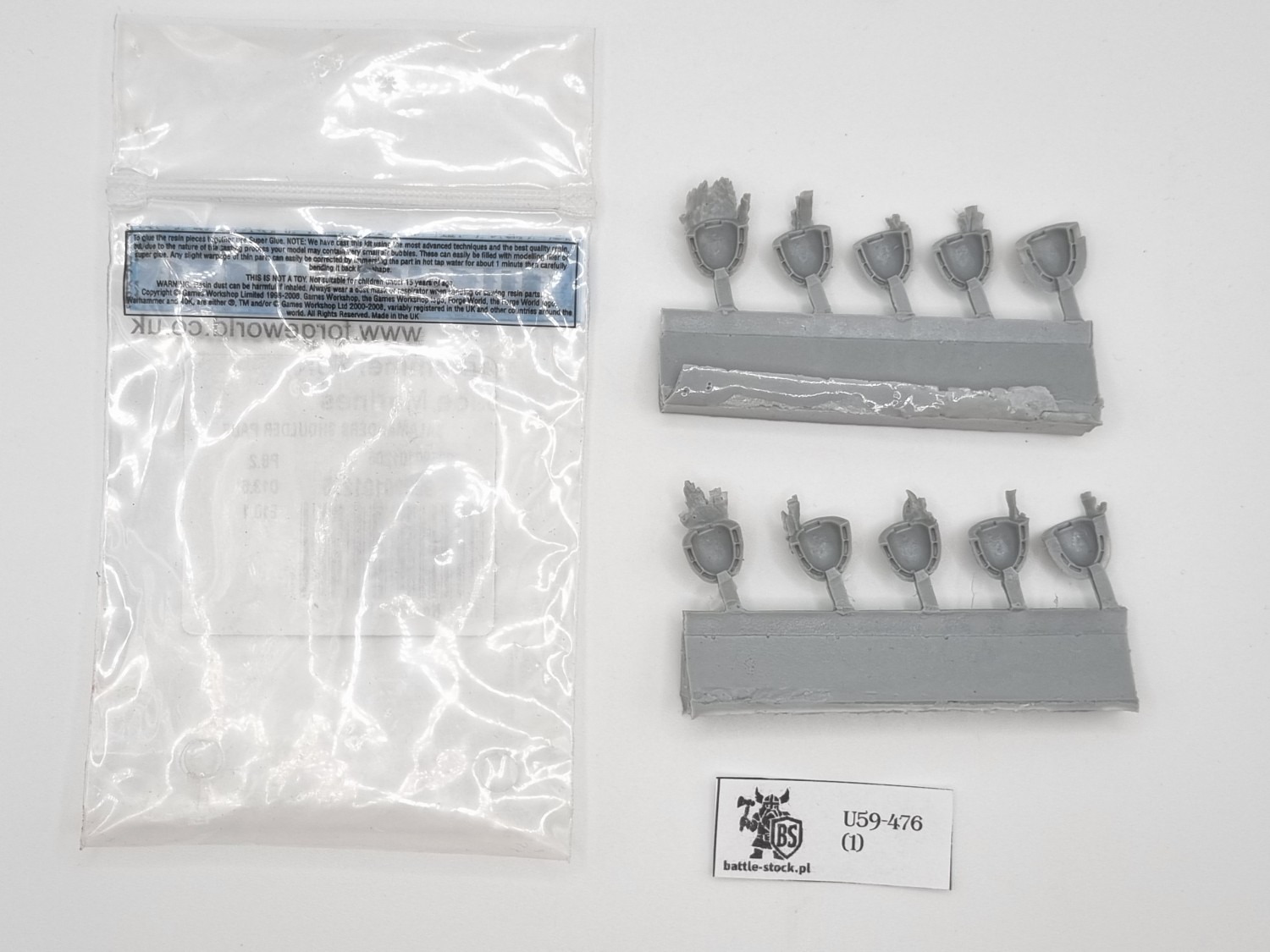40k FW salamander shoulder pads