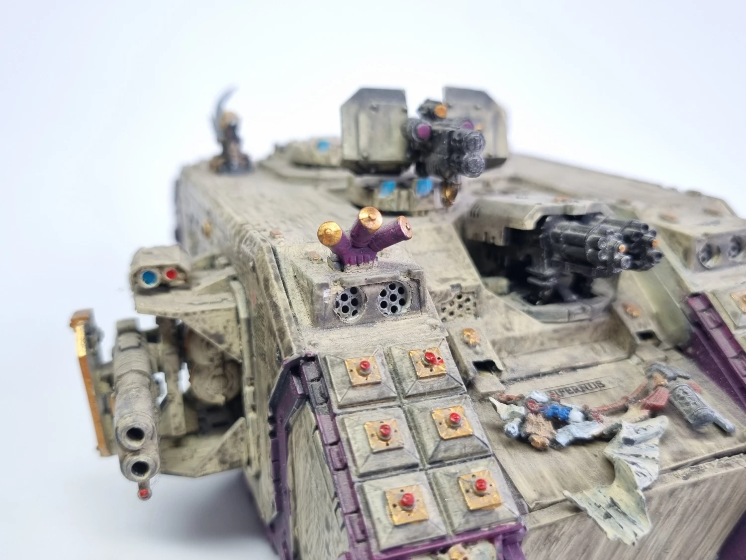 40k land raider (brak części płyt GW)