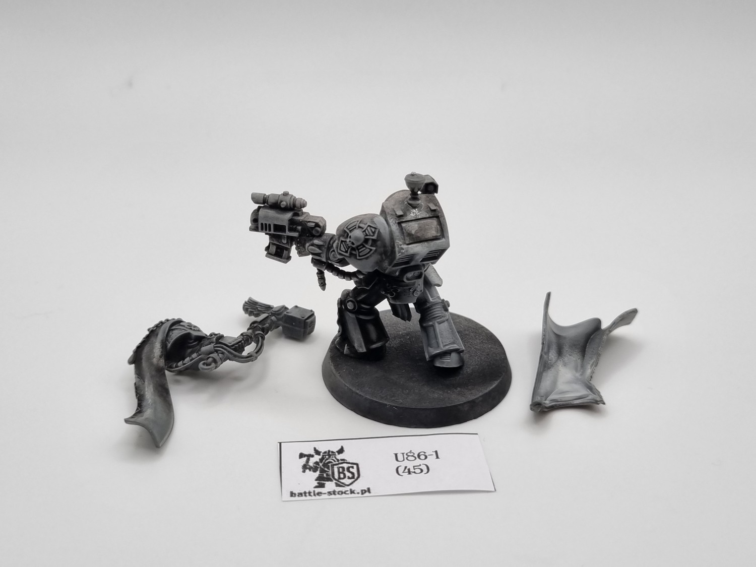 40k BA captain in terminator armour
