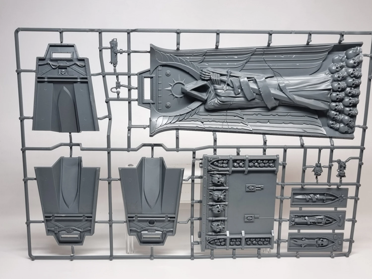 WFB fortress of redemption