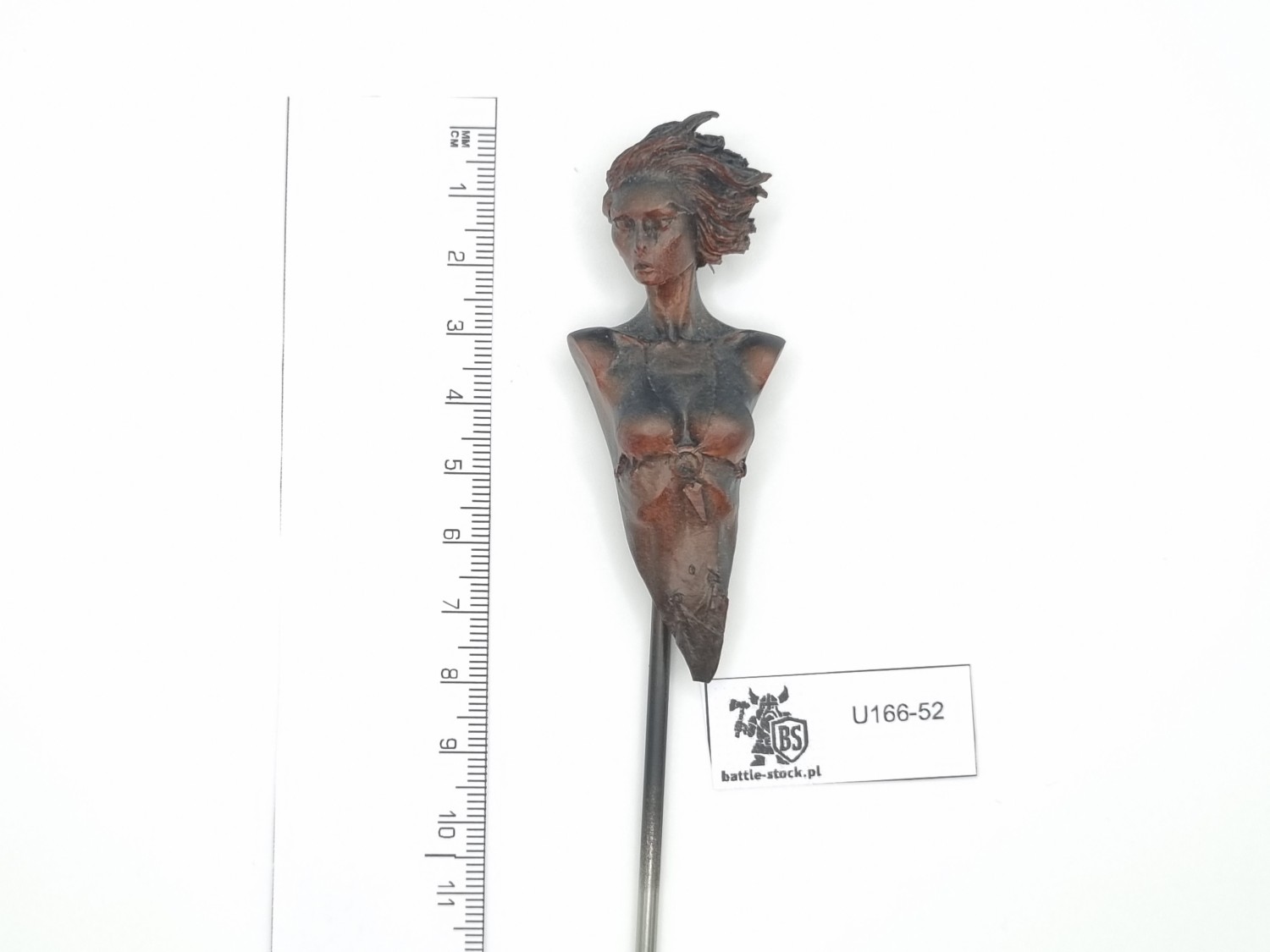 popiersie kobiety
